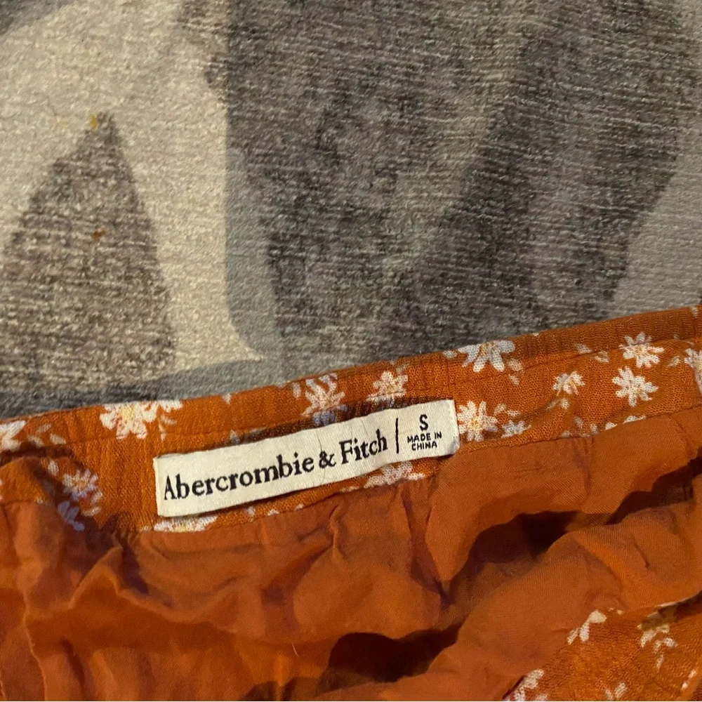 Abercrombie skirt - Picture 2 of 2